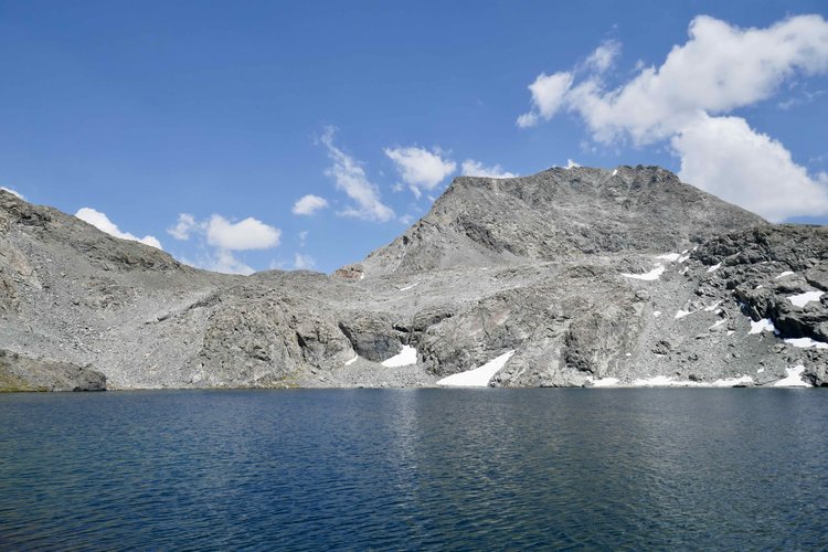 Path down to lake below Peak 12434 on far left. Glad I did not try coming down to the western shoreline...