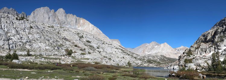 PCT hikers passed Loewr Palisade Lake all day