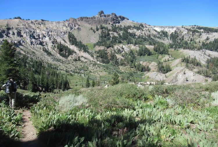 The beginning of the storied traverse of the basin E of Castle Peak.