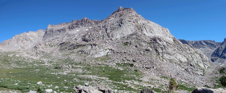 lush grassy bowl below Wall-Island Pass and above Wall Lake