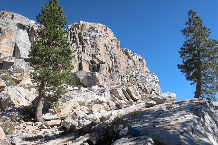 Cliffs on north side of the west end of Emigrant Lake