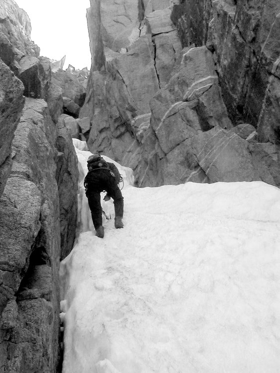 Below the chockstone  11:10AM
