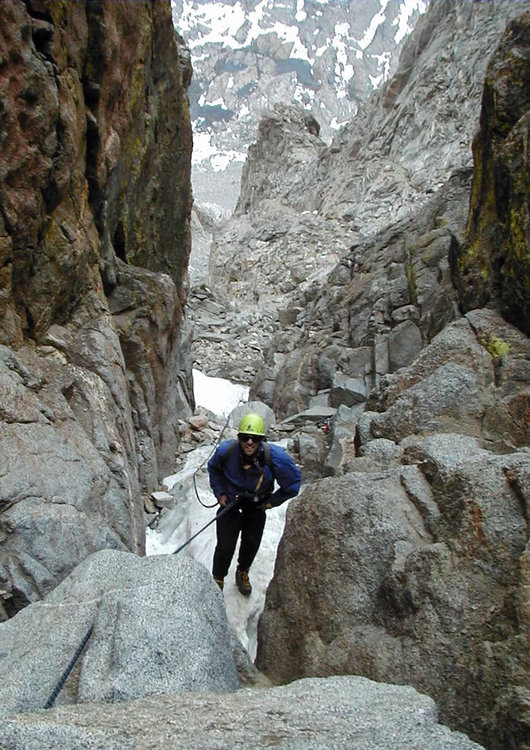 Rappelling the chockstone  4:15PM