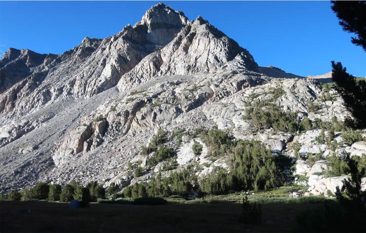 View from trail between Piute and Loch Leven Lakes