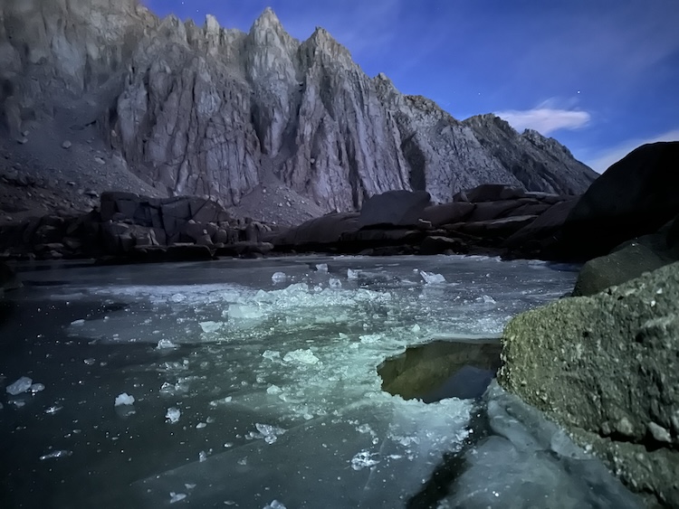 d3-090-ice-break.jpg