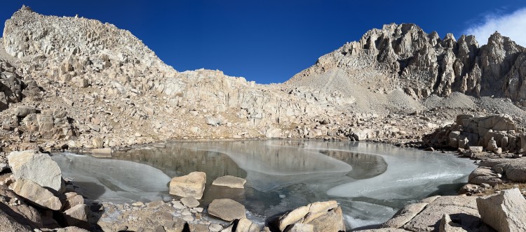d4-010-lake-below-crabtree-pass.jpg