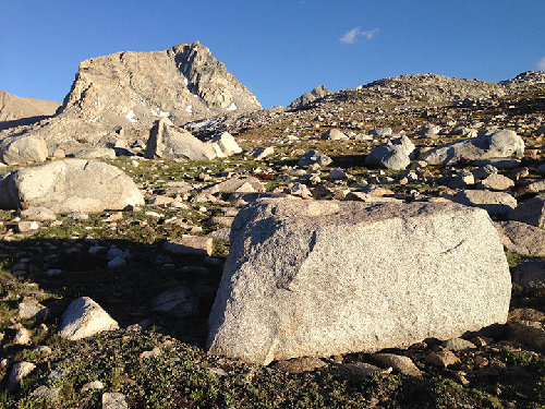 Rocks and northern ridge of Muriel Peak.