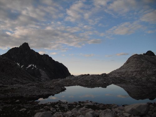 Lake 11592 Sunrise (800x600).jpg