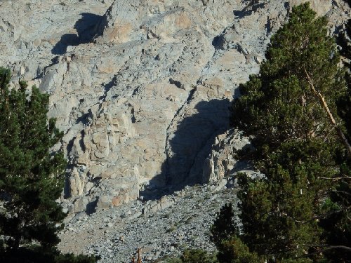 Close-up of the cracks from the trail.